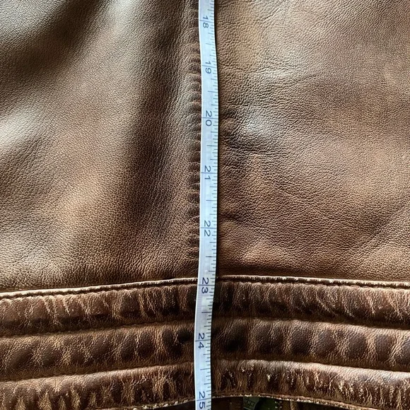 Men's Distressed Leather Jacket - Picture 8 of 13